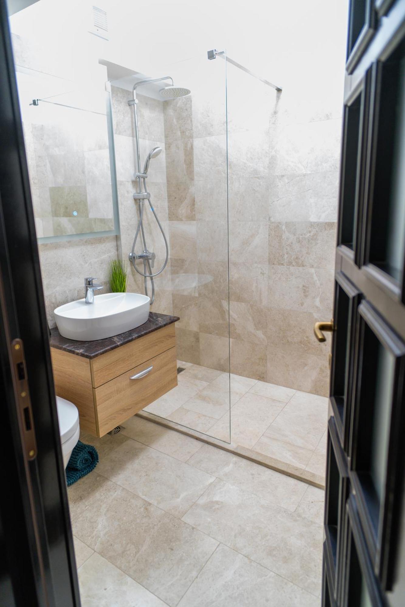 White Platan Apartment Iasi Exterior photo